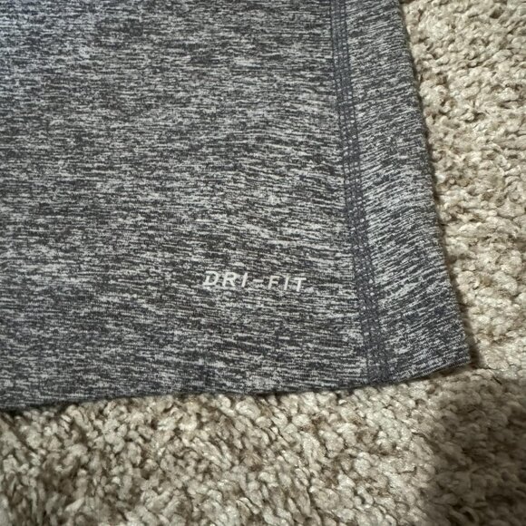 Nike Dri-FIT Element Half Zip Pullover Womens Small Gray Running Top 904900-021 - Picture 7 of 10